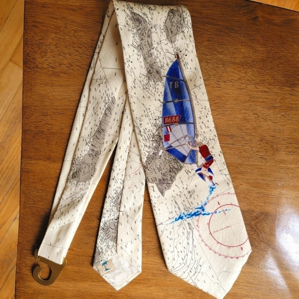 NWOT Tommy Bahama 100% Silk Mens Tie Yellow Blue Kiteboarding Map Travel